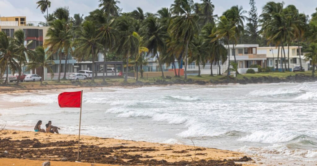 240814 ernesto puerto rico ch 1118 fd17f5