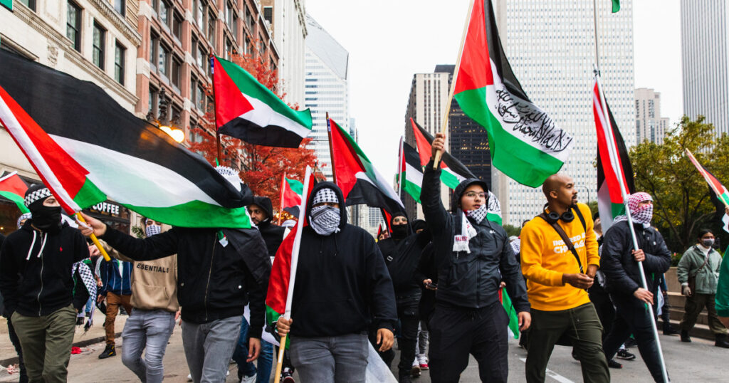 240816 chicago pro palestinian march 2023 ac 904p 586cf6