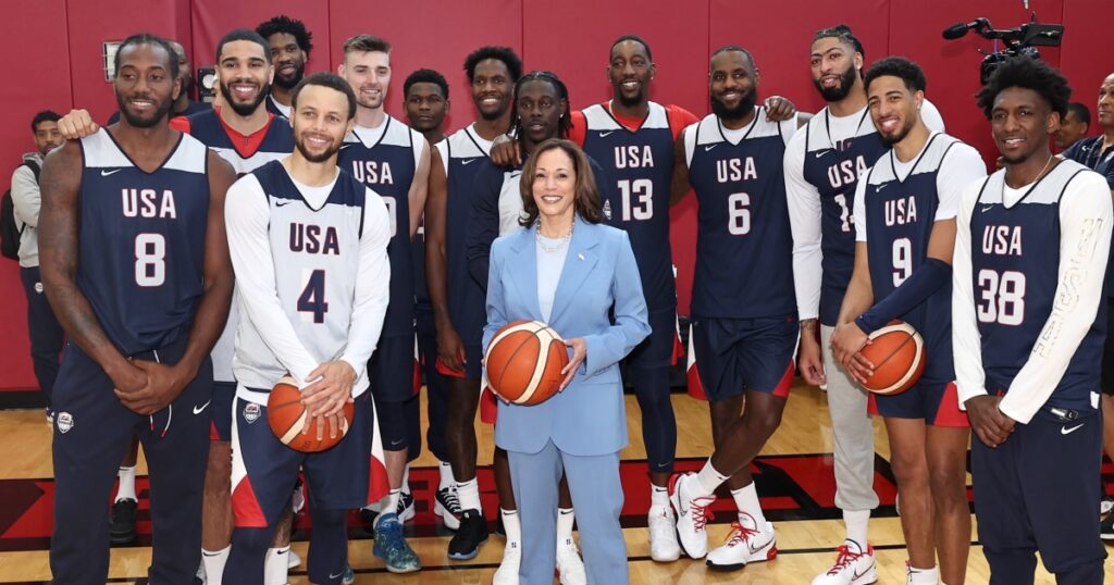 241018 las vegas kamala harris basketball ac 418p 1d601e