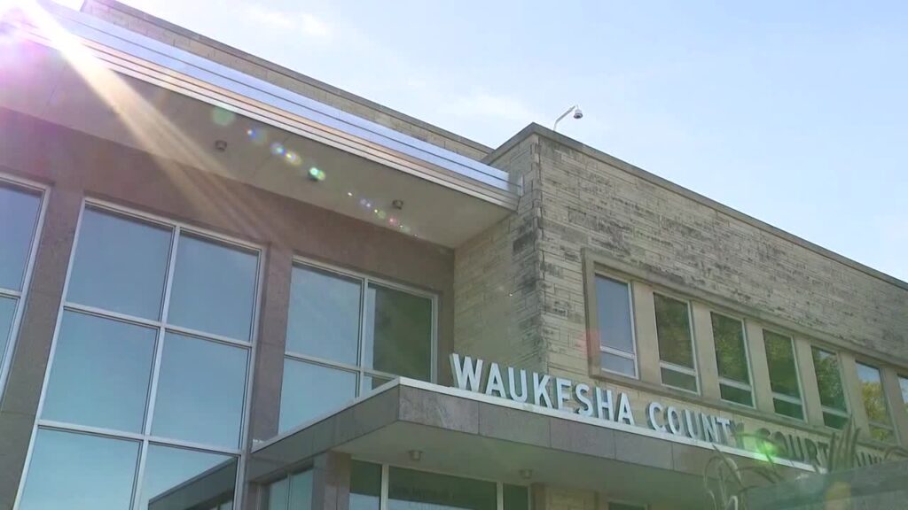 5P WAUKESHA DA RACE PKG 00.01.45.28