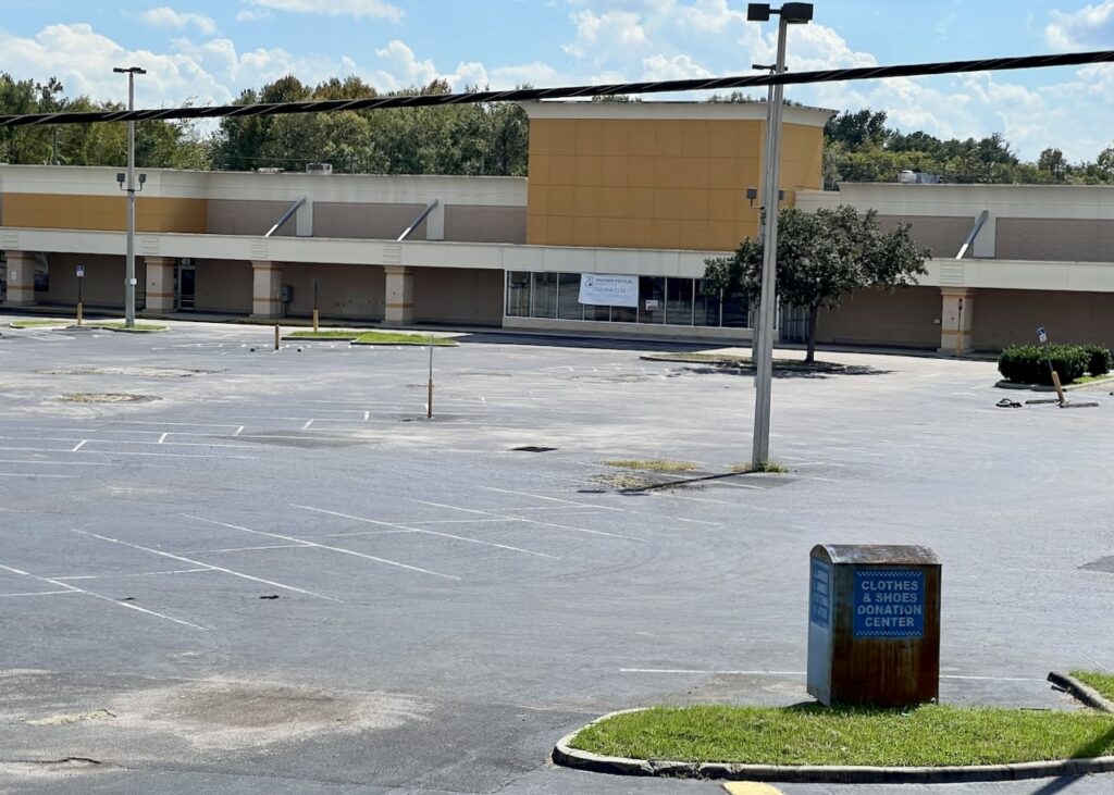 This shopping center at State Road 44 and U.S. 301 has suffered since a Winn Dixie closed