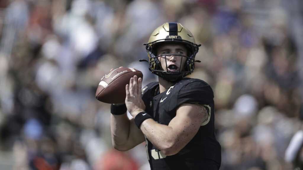 army qb bryson daily ap file 0927