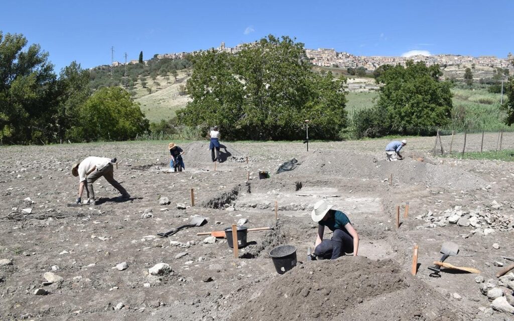 luxury roman village in sicily 2