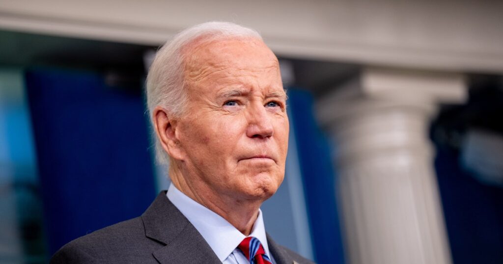 241008 biden ch 1020 17e3ba