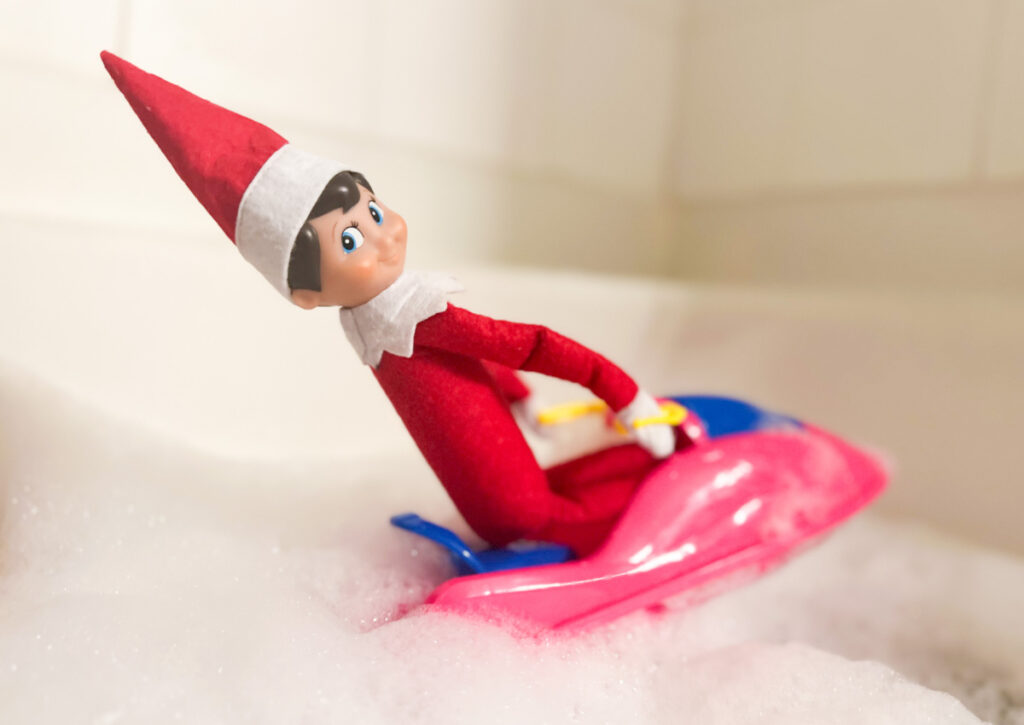 elf on the shelf ideas 9