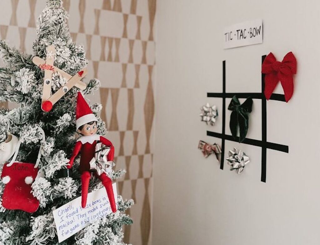 elf on the shelf tic tac bow