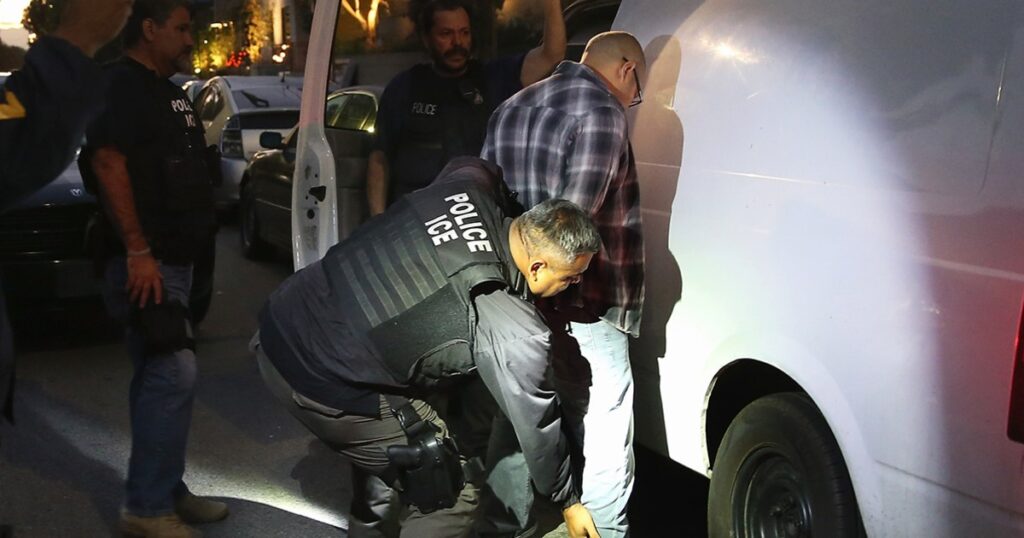 241210 los angeles ice agents make arrest 2015 ac 532p 180ba8