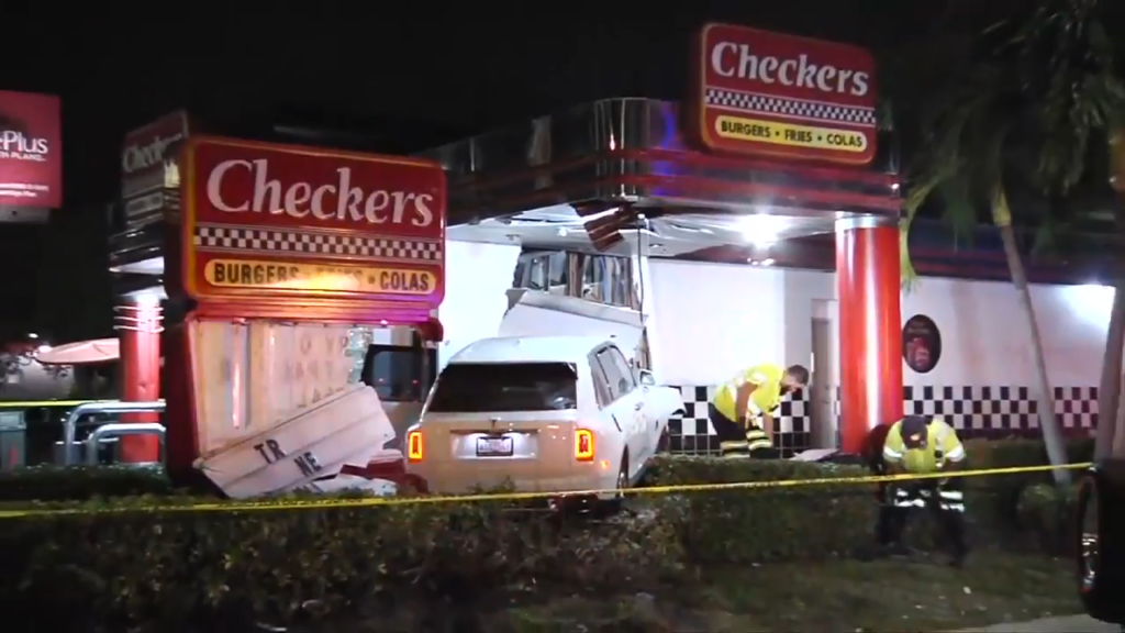 241211 Man arrested after stealing luxury SUV crashing into restaurant near Fort Lauderdale