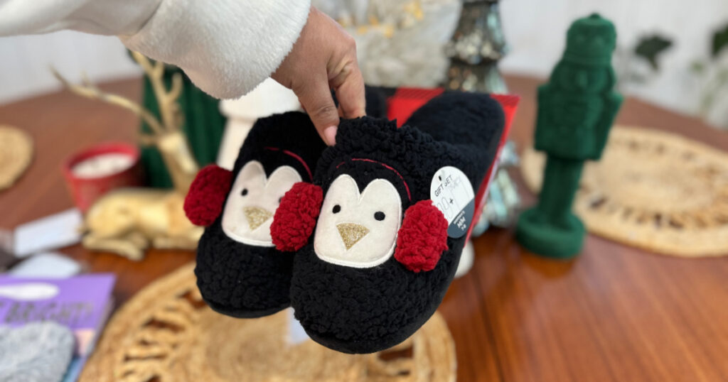 Dearfoams Penguin Slippers