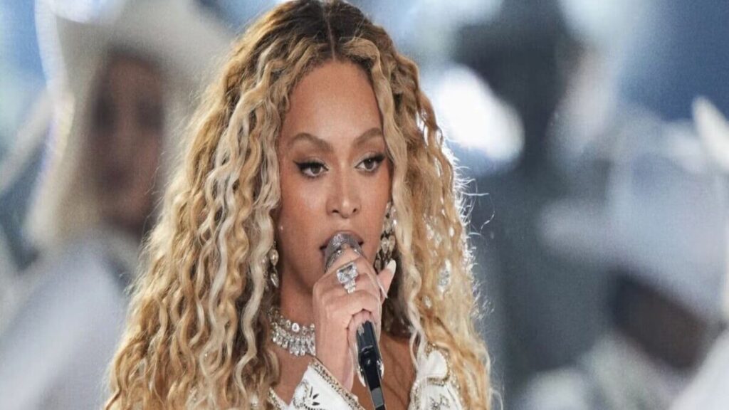 beyonce singer 1735417506016 1735417511505