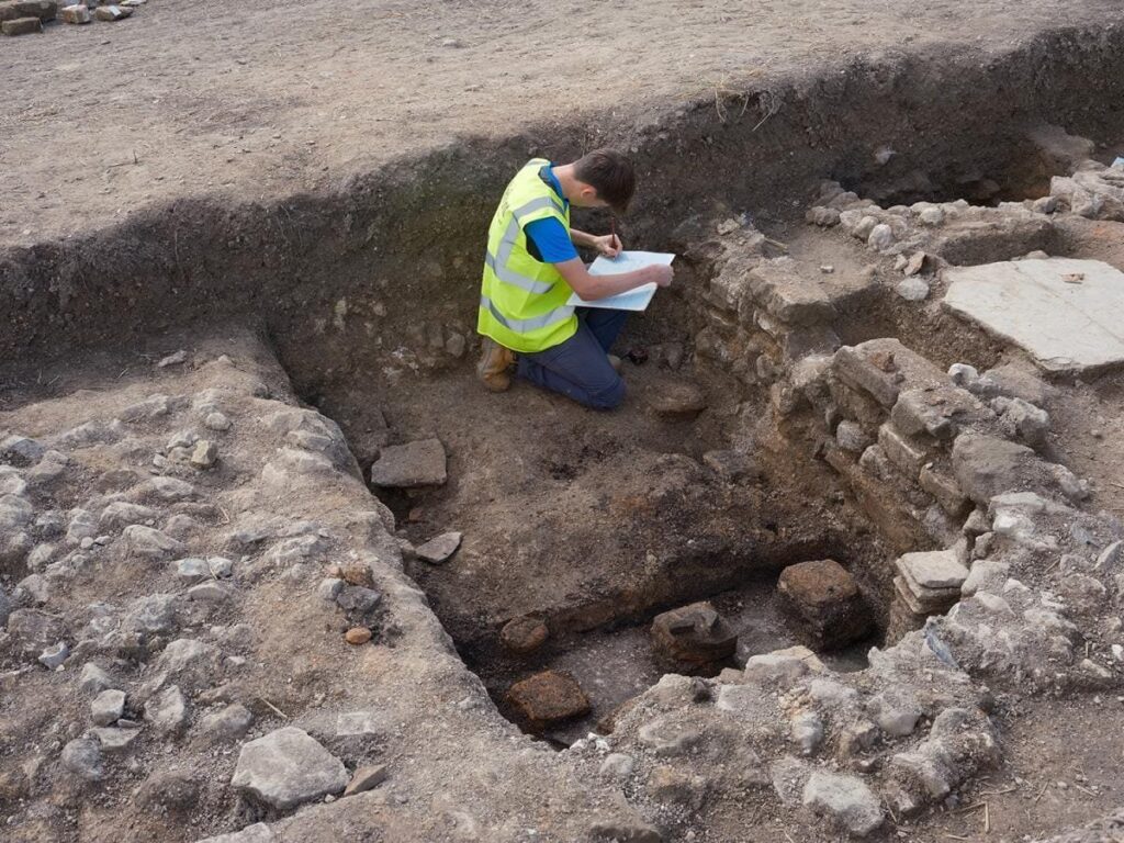 roman villa discovered in wiltshire 1