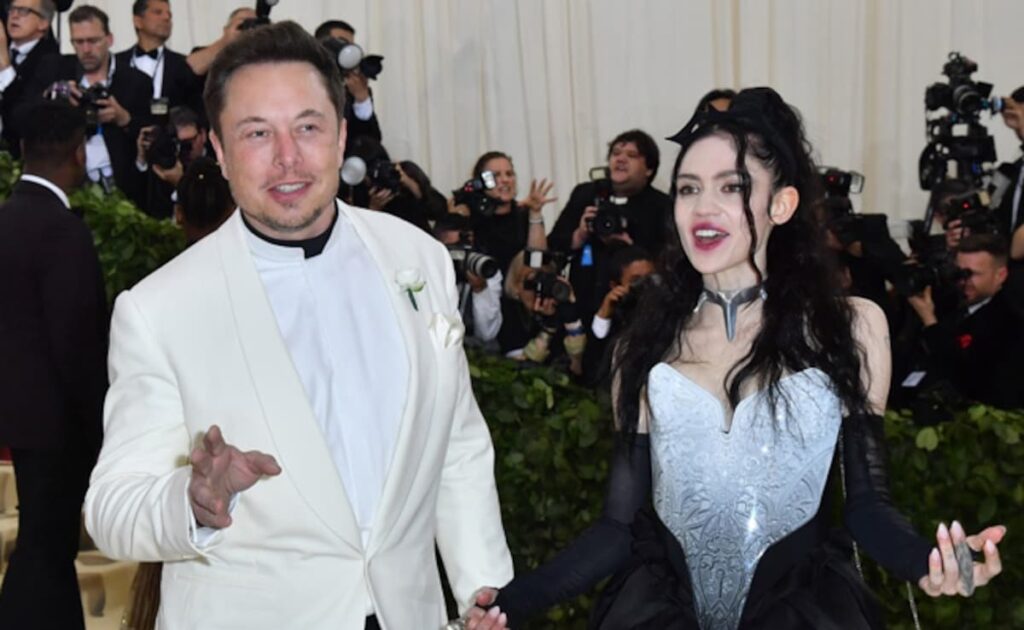 sfm1fqp8 elon musk and girlfriend grimes afp 625x300 05 May 20