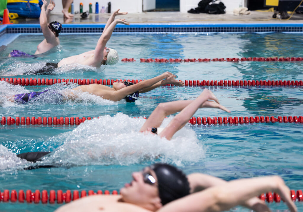 04 Lynden v Anacortes BSwim 250107 FW