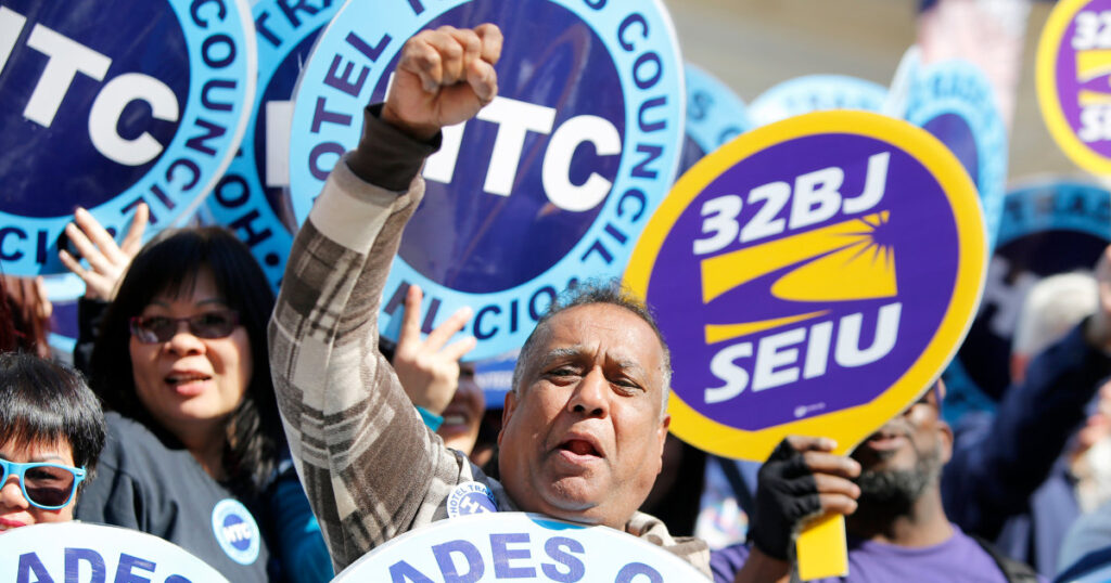 250108 new york SEIU protest hotel workers 2016 ac 818p f3161e