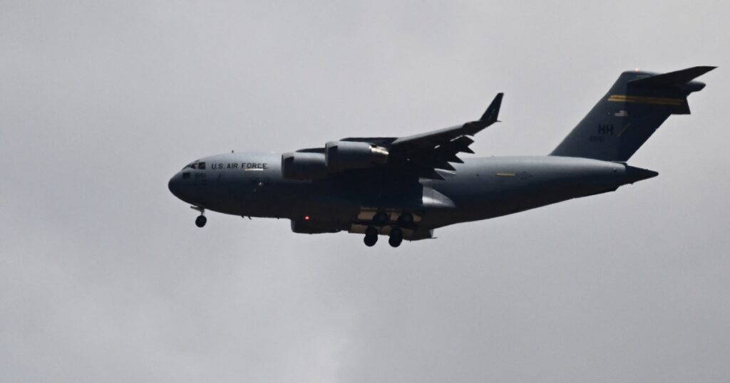 250124 us c 17 transport plane mn 1420 e3d3c0