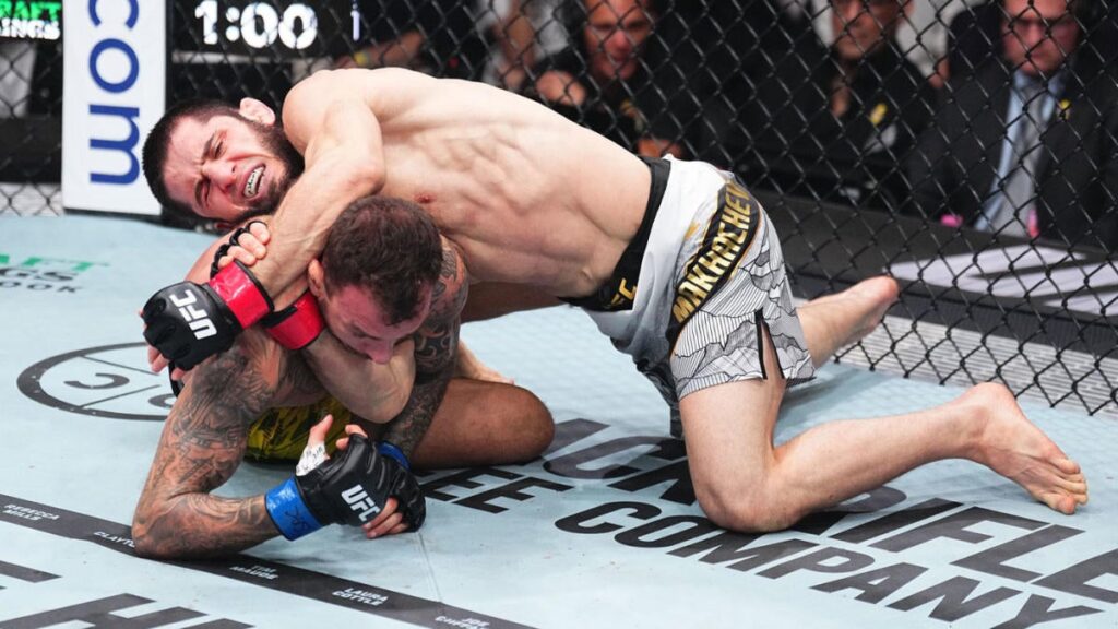 islam makhachev choke winner 311