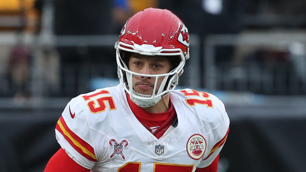 patrick mahomes chiefs 15