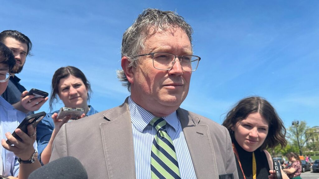 thomas massie ky 0416