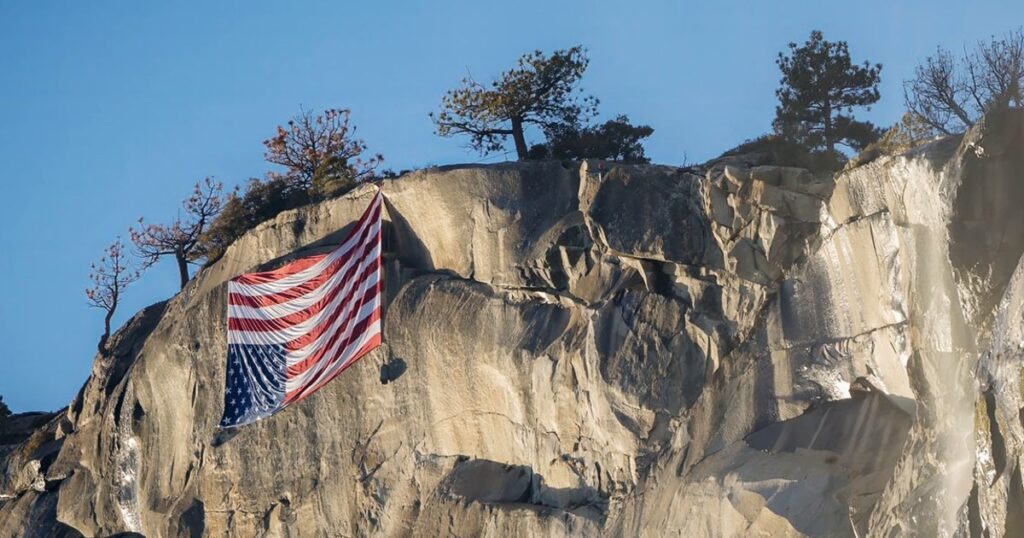 250224 yosemite flag protest mn 0745 ee0a28