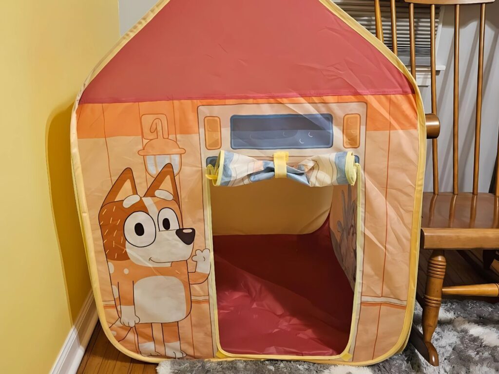 Bluey Play House Pop Up Play Tent w Bingo