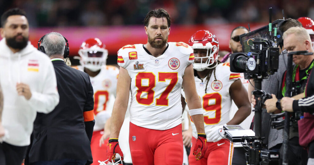 travis kelce mc 250210 02 307cca