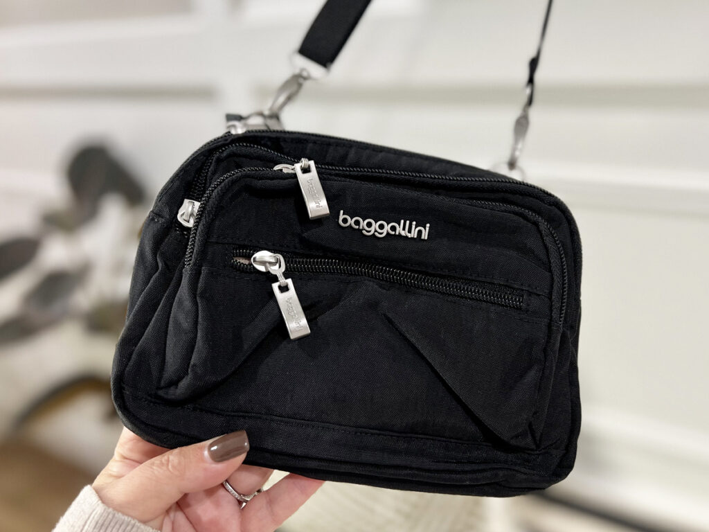 Baggallini Crossbody Bag1