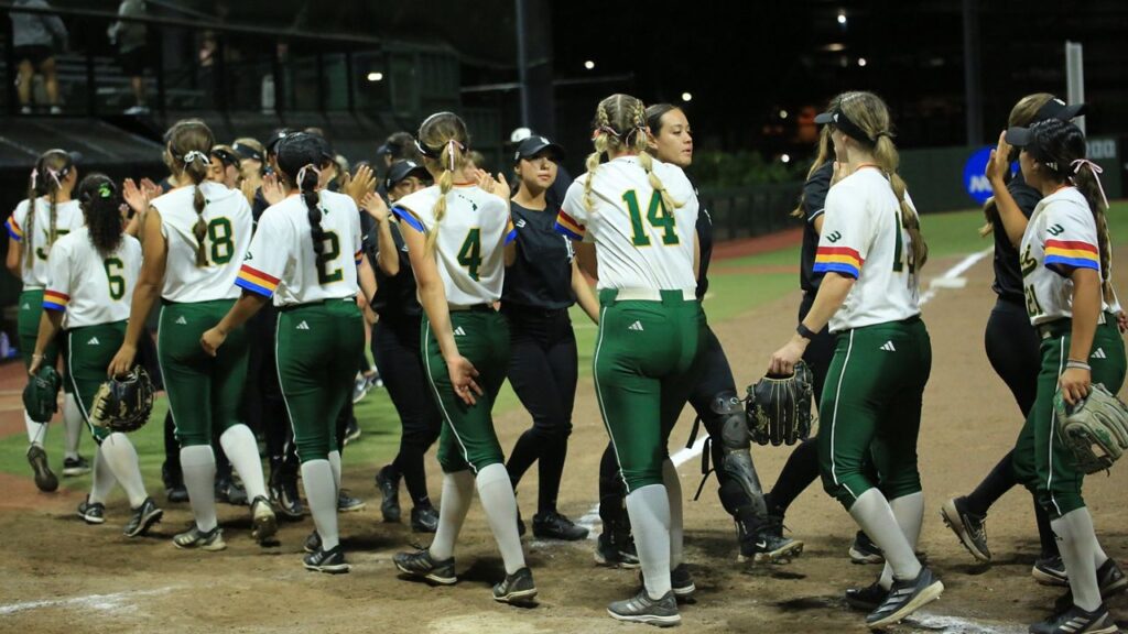 Hawaii softball HI 0309